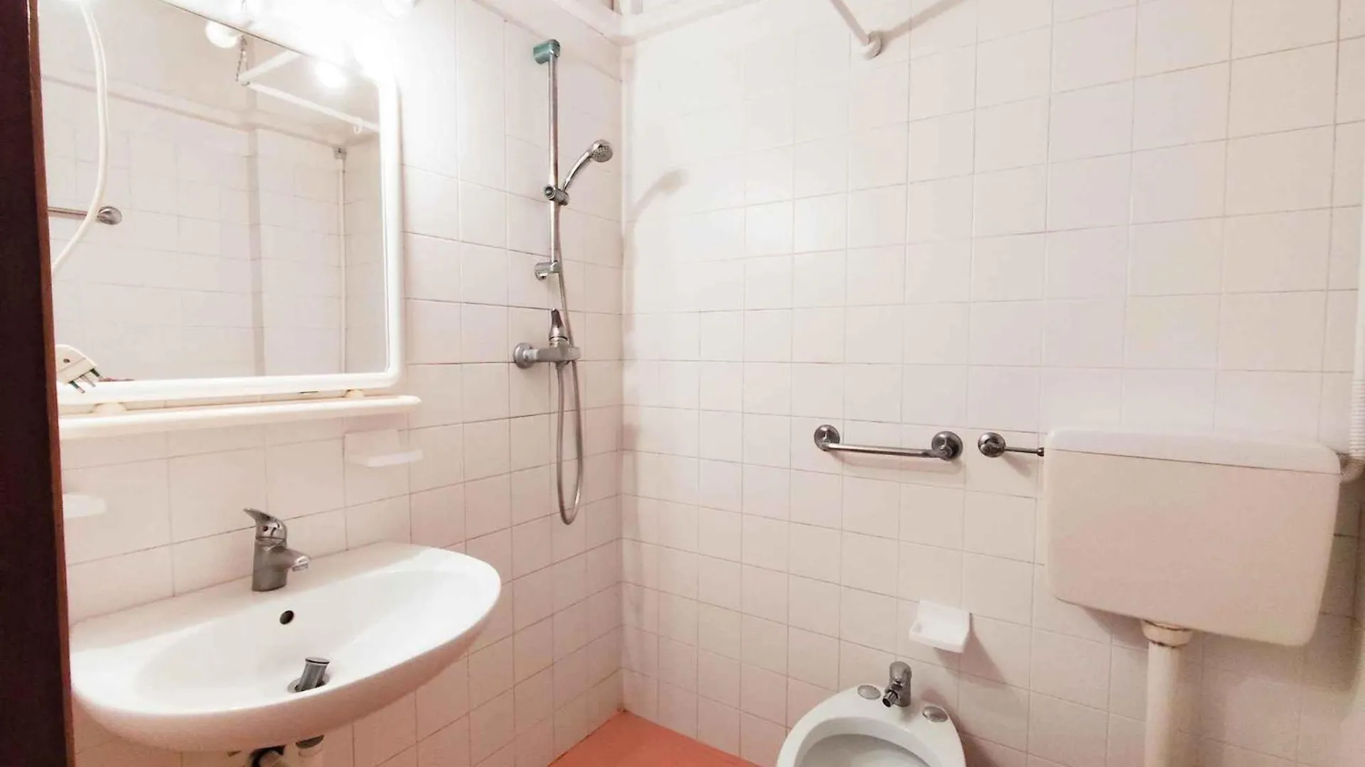 Apartments In Lido Di Jesolo 25357