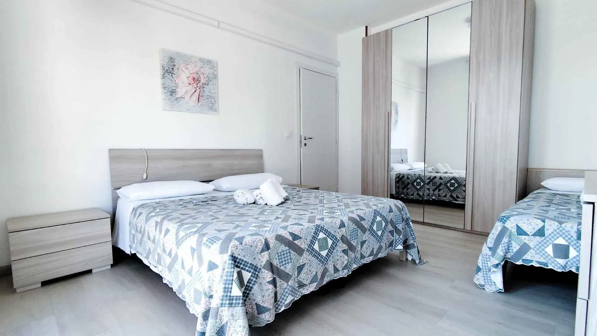 Apartments In Lido Di Jesolo 25357